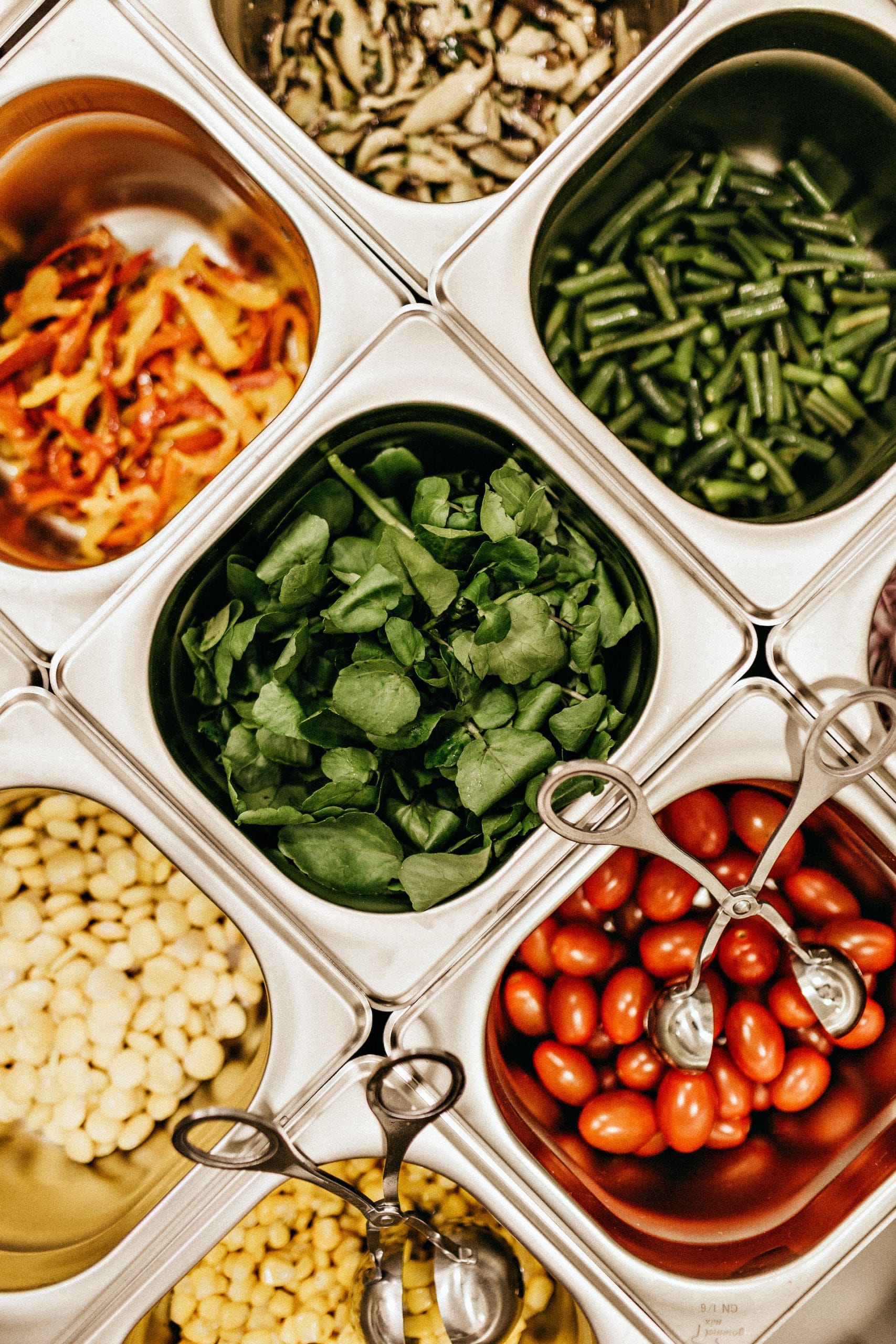 How to Choose the Perfect Hot Food Display Case